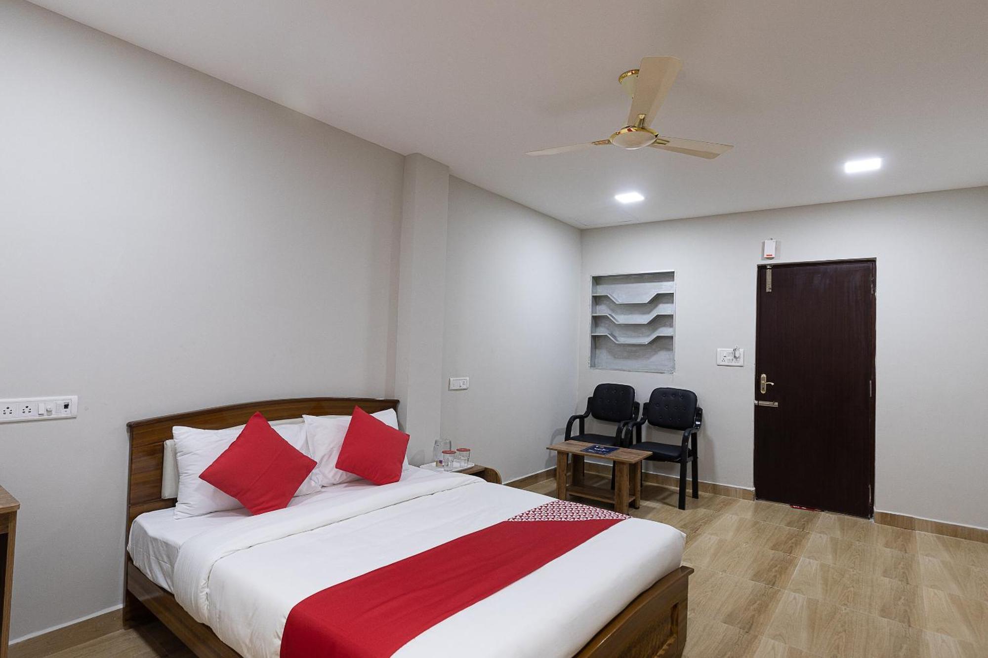 Hotel O Nestle Inn Madras Buitenkant foto