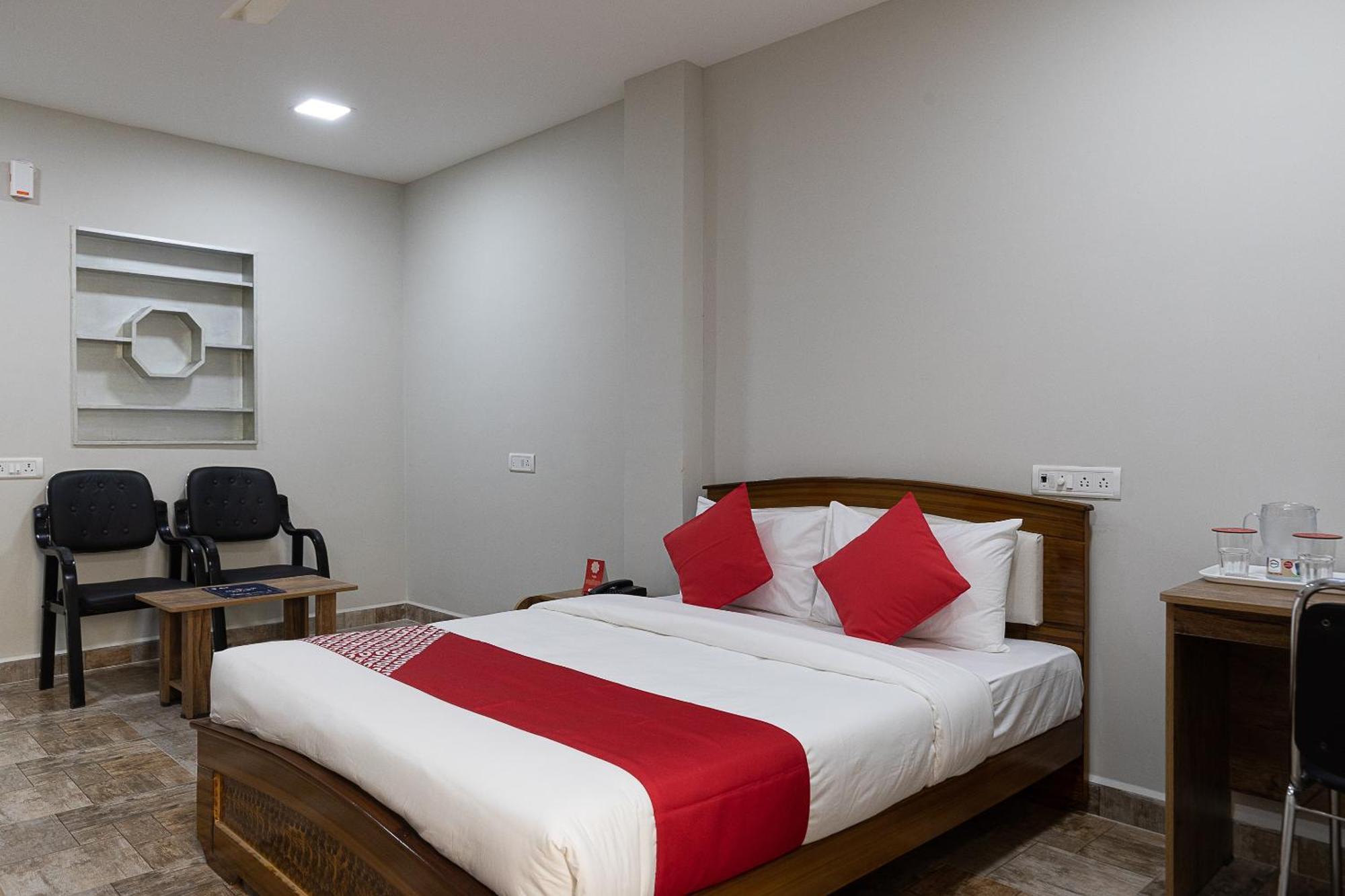Hotel O Nestle Inn Madras Buitenkant foto